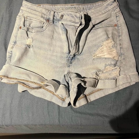 American Eagle Outfitters Light Blue Distressed Jean Shorts - Picture 1 of 1